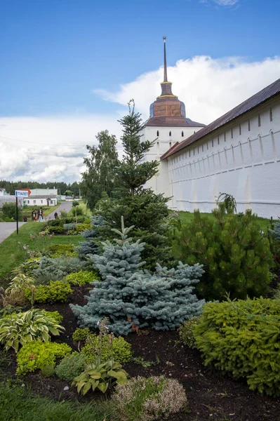 Yaroslavl Russia August 2020 Vvedensky Tolga Convent 伏尔加Yaroslavl的东正教女修道院离开了银行 创建于1314年 — 图库照片