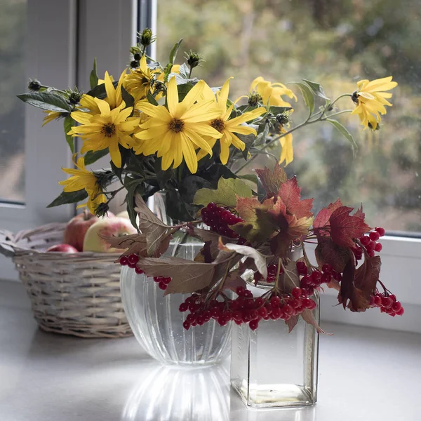 Bouquet Yellow Jerusalem Artichoke Transparent Vase White Windowsill Front Autumn — Stock Photo, Image