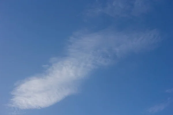 Himmel und Wolken — Stockfoto