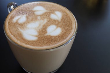 Kapuçino köpüğünün yakın çekimi