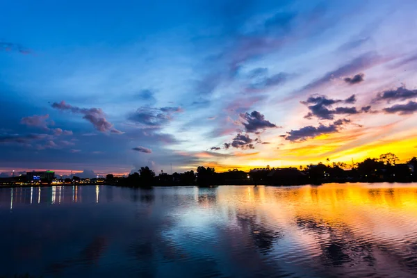 Twilight Sky Park — стоковое фото