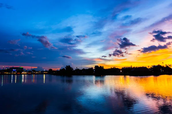 Twilight Sky Park — стоковое фото