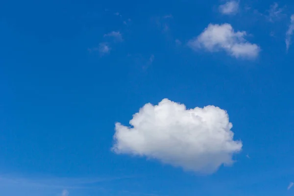 Blauer Himmel Mit Wolken Hintergrund — Stockfoto