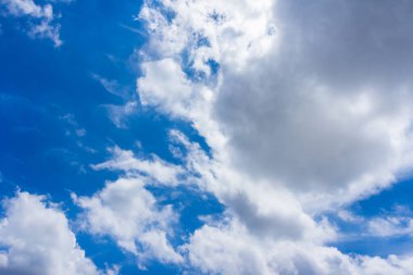 Güneşli bir gün Mavi Gök bulutlu, Doğa