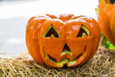 Gülümseyen korkunç bir Cadılar Bayramı balkabağı