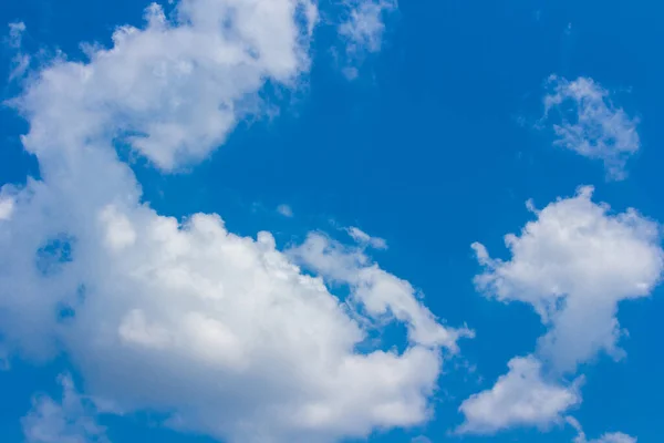 Blauer Himmel Und Weiße Hinweise Sonniger Tag — Stockfoto