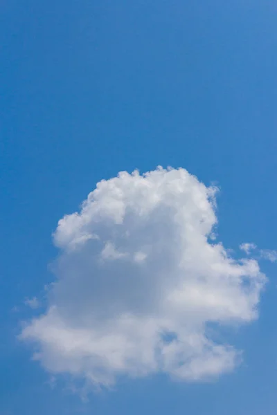 Тучи Солнечный День Солнце Голубое Небо Белые Облака — стоковое фото