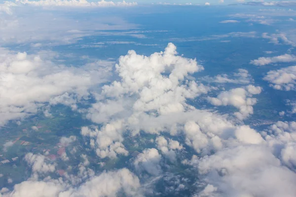 青い空の雲 — ストック写真