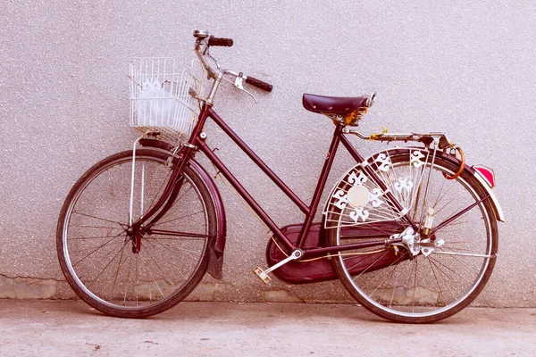 Stary Rower Rower Ulicy — Zdjęcie stockowe