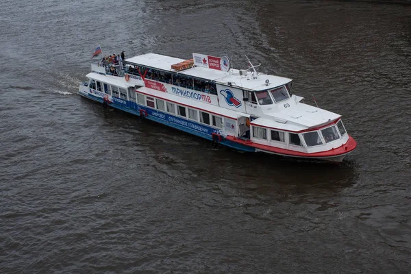 Russie Moscou Août 2016 Bateau Moteur Sur Rivière Moscou — Photo