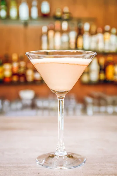 Cocktail Clássico Espresso Martini Bar Resort Luxo Restaurante Bar Conceito — Fotografia de Stock