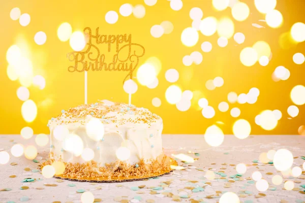 Cake Van Kindverjaardag Met Gouden Topper Verjaardag Partij Viering Concept — Stockfoto