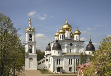 Dmitrov Kremlin 'deki Dormition Katedrali. Rusya