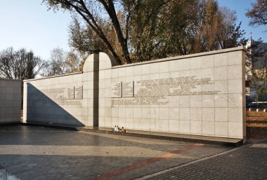 Varşova 'da Umschlagplatz. Polonya