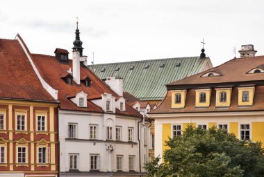 Podebrady Kralı George 'un Meydanı, Cheb' deki pazar meydanı. Çek Cumhuriyeti