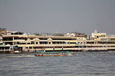 Bangkok 'taki Yodpiman Riverwalk alışveriş merkezinde. Tayland Krallığı