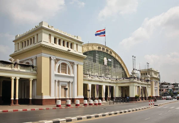Σιδηροδρομικός Σταθμός Στην Μπανγκόκ Βασίλειο Της Ταϊλάνδης — Φωτογραφία Αρχείου