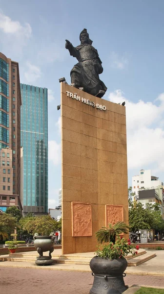 Tran Hung Dao Statue Linh Square Chi Minh Vietnam — Stock Photo, Image