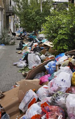 Kamu hizmeti grevi sırasında Pire 'nin görüntüsü. Yunanistan