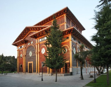 Batumi 'deki sahil parkında yeni bir yaz tiyatrosu. Adjara Özerk Cumhuriyeti. Georgia