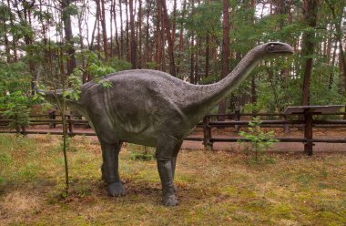 JuraPark Solec - Solec Kujawski 'deki dinozor parkı. Polonya