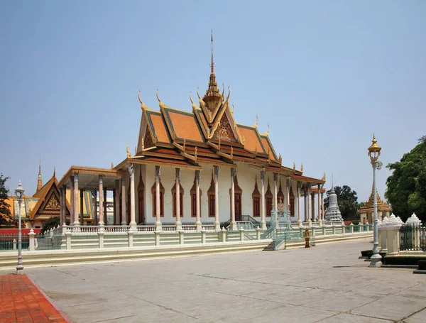 Серебряная Пагода Храм Изумрудного Будды Wat Ubosoth Ratanaram Preah Vihear — стоковое фото