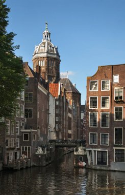 Amsterdam 'daki Aziz Niklas Kilisesi. Hollanda