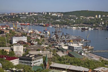 Vladivostok 'taki Golden Horn körfezi. Rusya