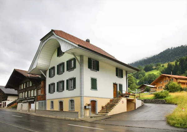 Calle Erlenbach Simmental Pueblo Cantón Berna Suiza — Foto de Stock