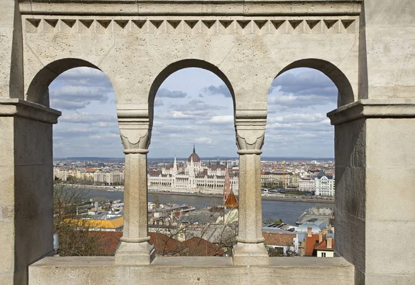 View Hungarian Parliament Building Fisherman Bastion Budapest Hungary — Stock Photo, Image