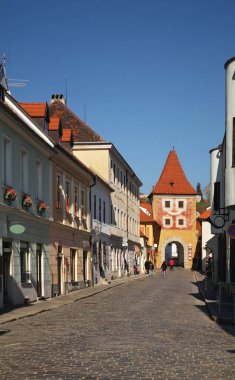 Budweiser kapısı, Cesky Krumlov 'daki Budejovicka Kapısı. Çek Cumhuriyeti