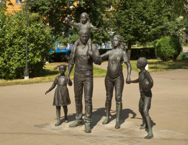 Tver Meydanı 'ndaki aile anıtı. Rusya