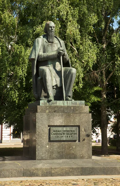 Tver Meydanı Ndaki Mikhail Saltykov Shchedrin Anıtı Rusya — Stok fotoğraf
