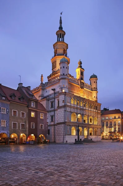 Casa Schiera Nella Piazza Del Mercato Vecchio Stary Rynek Poznan — Foto Stock