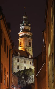 Cesky Krumlov 'daki kale kulesi. Çek Cumhuriyeti