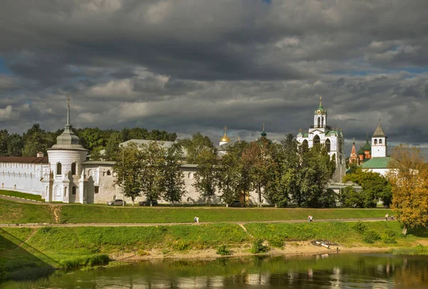 Spaso Preobrazhensky Transfiguration 수도원은 야로슬라블에 러시아 — 스톡 사진
