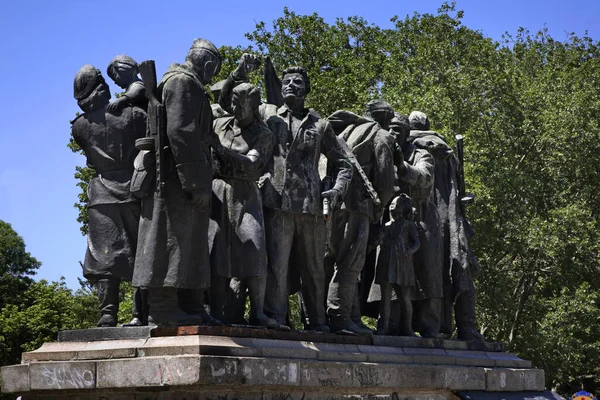 Monument Soviet Soldiers Sofia Bulgaria — Stock Photo, Image