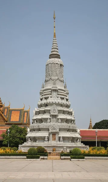 Αυτού Μεγαλειότης Βασιλιάς Norodom Stupa Στο Βασιλικό Παλάτι Preah Barum — Φωτογραφία Αρχείου
