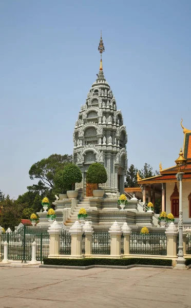 Jej Królewska Wysokość Kantha Bopha Stupa Pałacu Królewskim Preah Barum — Zdjęcie stockowe