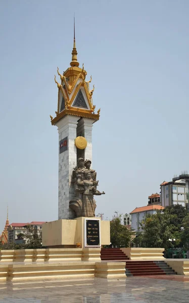 Καμπότζη Βιετνάμ Μνημείο Φιλίας Στο Πάρκο Wat Botum Στην Πνομ — Φωτογραφία Αρχείου