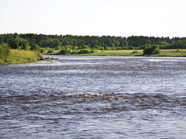 Kargopol yakınlarındaki Onega nehri. Rusya