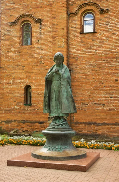 Monumento Tsarevich Dmitry Fronte Camere Principi Uglich Cremlino Uglich Russia — Foto Stock