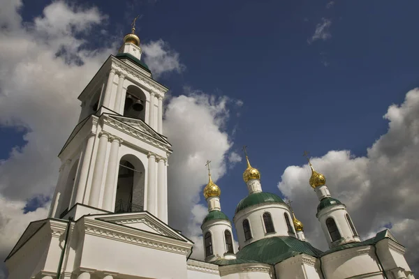 Kościół Ikony Matki Bożej Feodorovskaya Klasztorze Objawienia Pańskiego Uglich Rosja — Zdjęcie stockowe