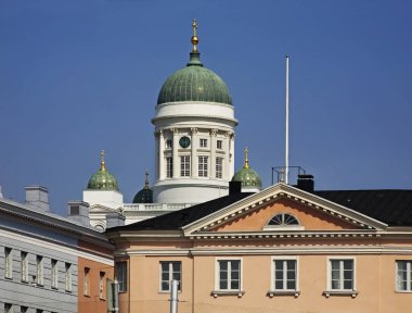 Senato meydanındaki Helsinki Katedrali. Finlandiya