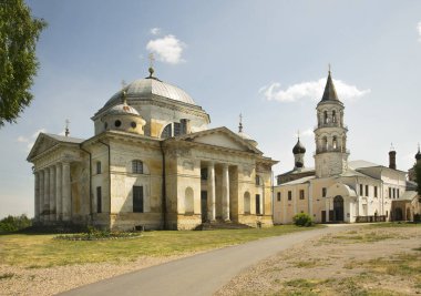 Aziz Katedrali. Boris ve Gleb ve Aziz Manastırı 'ndaki En Kutsal Theotokos Sunumu Kilisesi. Torzhok 'taki Boris ve Gleb (Novotorzhsky Borisoglebsky Manastırı). Tver bölgesi. Rusya
