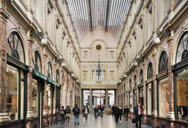 Brüksel 'deki Royales Saint-Hubert Galerisi. Belçika