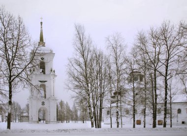 Kargopol 'deki Katedral Tepesi. Çan kulesi. Rusya