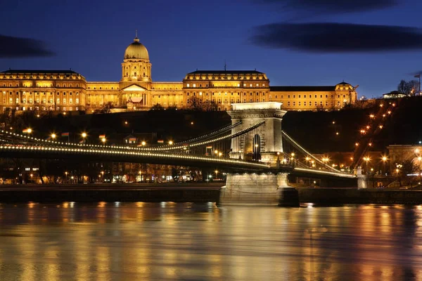 Цепной Мост Сечени Королевский Дворец Будапеште Венгрия — стоковое фото