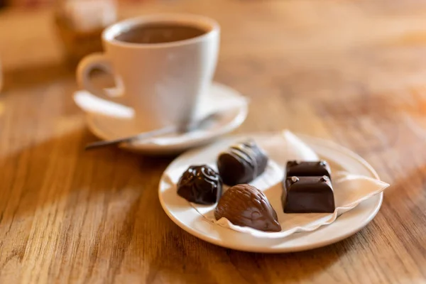 Cup Hot Chocolate Handmade Chocolates Various Shapes Wooden Table Cafe — Stock Photo, Image