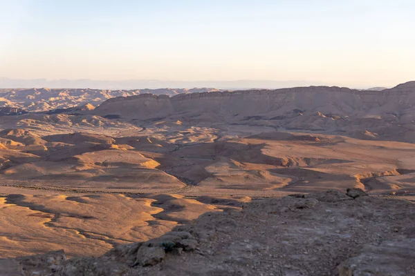 Panoramiczny Widok Machtesh Ramon Pustyni Negev Zachód Słońca — Zdjęcie stockowe